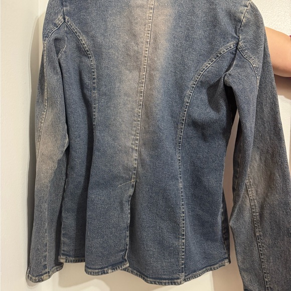 Rubbish Blue Jean Jacket with Tailored Design - Picture 4 of 5